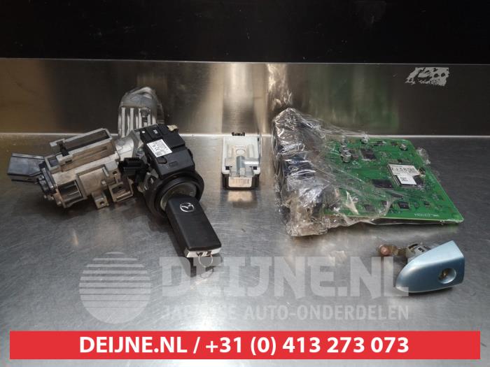 Mazda 2 Slotenset Cilinder (compleet) O277711