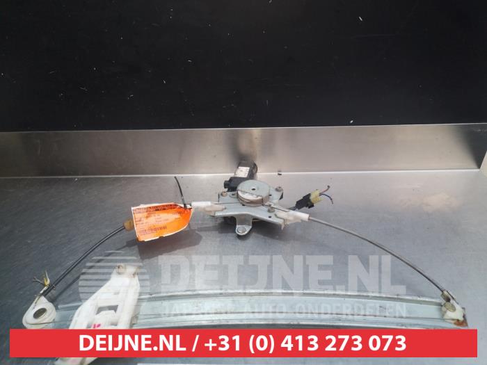 Daewoo Nubira Rear door window mechanism 4-door, right O291400