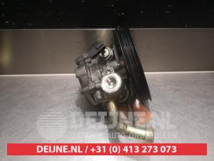 Daihatsu Young RV Power steering pump O331848 photo 2