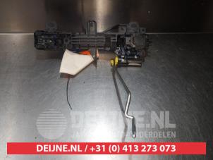 Toyota Verso-S Door handle 4-door, front left O277403 photo 2