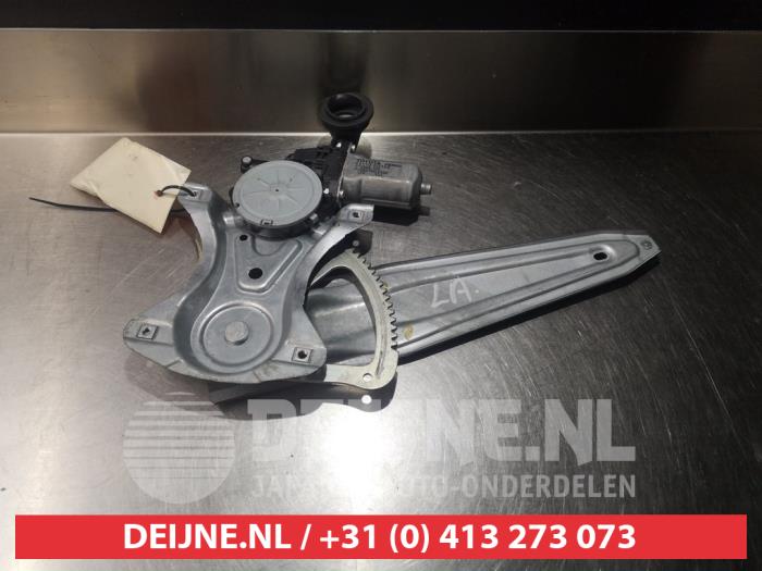 Toyota Auris Ruitmechaniek 4Deurs links-achter O290966