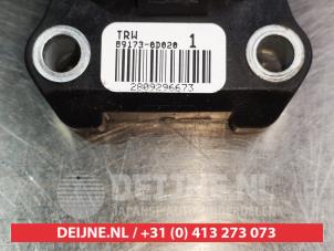 Toyota Yaris Airbag-Sensor O334550 foto 4