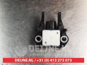 Toyota Yaris Airbag-Sensor O334551 foto 2