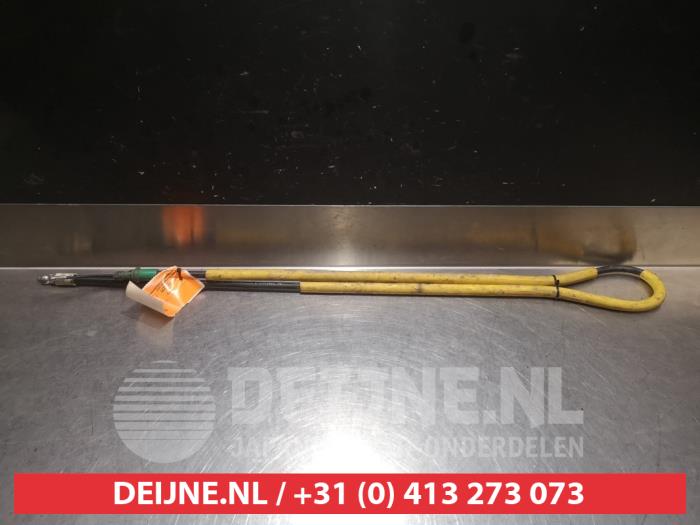 Gebruikte Handrem Kabel Nissan Primastar 2.0 dCi 120 Prijs € 35,00 Margeregeling aangeboden door V.Deijne Jap.Auto-onderdelen BV