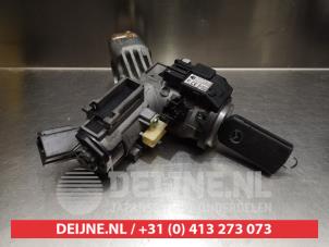 Mazda 6 Kontaktslot+Sleutel O334669 foto 2
