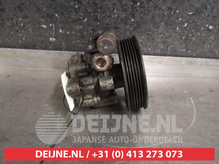 Gebruikte Servopomp Kia Carens I (FC/FJ) 1.8i 16V Prijs € 35,00 Margeregeling aangeboden door V.Deijne Jap.Auto-onderdelen BV