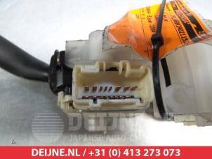 Mazda MPV Steering column stalk O308246 photo 3