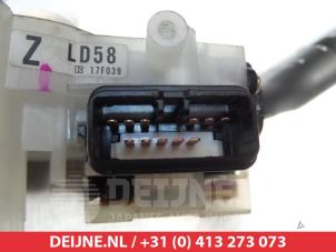 Mazda MPV Steering column stalk O308246 photo 4