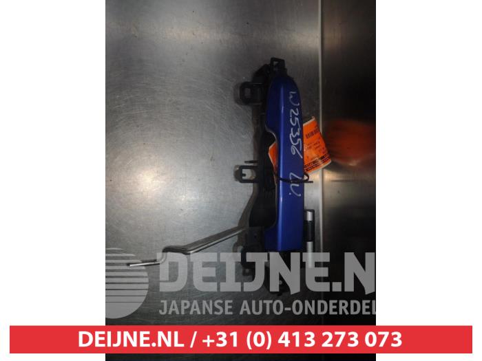 Toyota Verso-S Portiergreep 4Deurs links-voor O277402