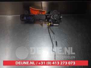 Toyota Verso-S Door handle 4-door, front left O277402 photo 2