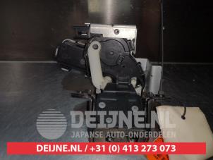 Mazda 3 Tailgate lock mechanism O296749 photo 2