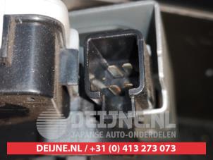 Mazda 3 Tailgate lock mechanism O296749 photo 3