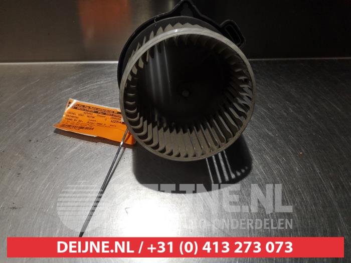 Daihatsu Young RV Heizung Belüftungsmotor O367311
