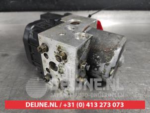 Gebruikte ABS Pomp Subaru Forester (SG) 2.0 16V XT Prijs € 75,00 Margeregeling aangeboden door V.Deijne Jap.Auto-onderdelen BV