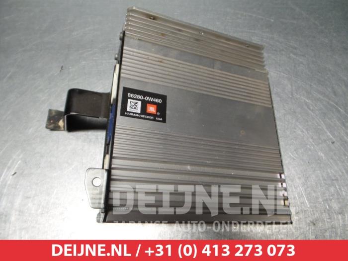 Toyota Prius Radio versterker O313963