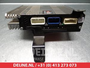 Toyota Prius Radio versterker O313963 foto 3