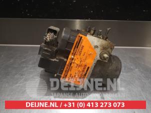 Nissan King Cab ABS pump O337630 photo 2