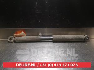 Subaru Justy Schokdemper links-achter O378478 foto 3