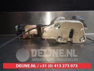 Gebruikte Slotmechaniek Portier 4Deurs rechts-voor Chevrolet Matiz Prijs € 25,00 Margeregeling aangeboden door V.Deijne Jap.Auto-onderdelen BV