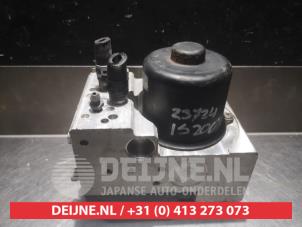 Lexus IS ABS pump O337948 photo 3