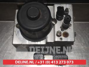 Gebruikte ABS Pomp Lexus IS (E1) 200 2.0 24V Prijs € 100,00 Margeregeling aangeboden door V.Deijne Jap.Auto-onderdelen BV