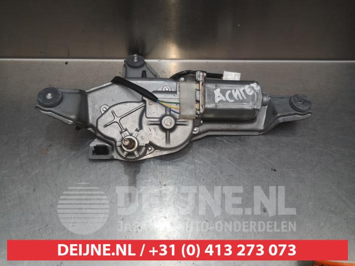 Suzuki Grand Vitara Ruitenwissermotor achter O301369