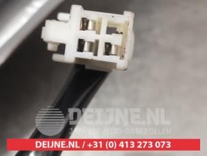 Suzuki Grand Vitara Ruitenwissermotor achter O301369 foto 4