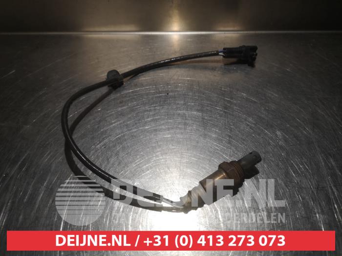 Lambda Sonde van een Suzuki Grand Vitara II (JT) 2.4 16V 2009