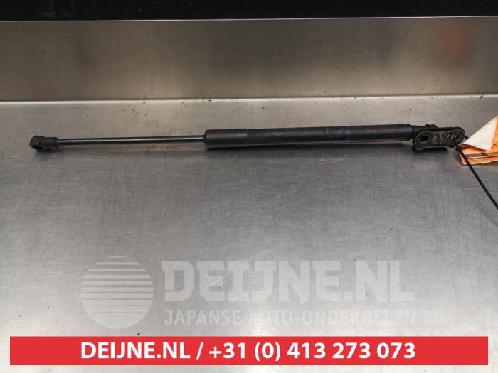 Toyota Yaris Gasdemper links-achter O294496