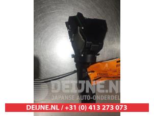 Nissan Navara Ruitenwis Schakelaar O309777 foto 4
