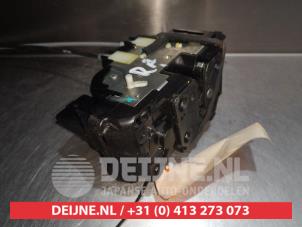 Hyundai I20 Deurslot Mechaniek 4Deurs rechts-achter O281391 foto 3