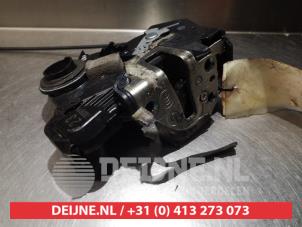 Daihatsu Sirion Door lock mechanism 4-door, front left O279756 photo 3