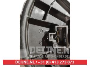 Daihatsu Sirion Heating and ventilation fan motor O367308 photo 3