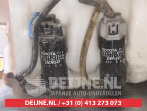 Toyota Funcruiser Scheibensprühertank vorne O340882 foto 3