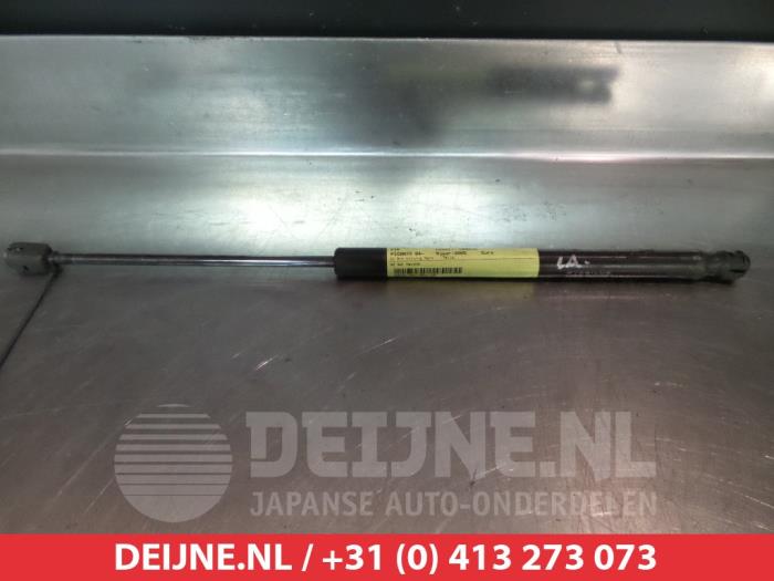 Kia Picanto Gasdemper links-achter O293949