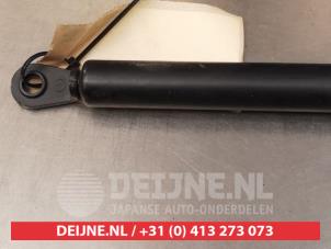 Honda HR-V Gasdemper links-achter O294223 foto 2