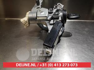 Mitsubishi Lancer Ignition lock + key O335490 photo 2