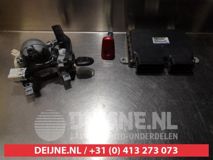 Mitsubishi Lancer Slotenset Cilinder (compleet) O278442
