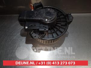 Toyota Yaris Kachel Ventilatiemotor O367434 foto 2