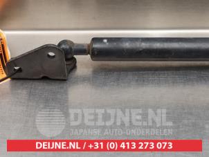 Honda FR-V Rear gas strut, right O295255 photo 2