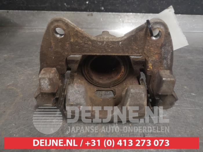 Daihatsu Sirion Remklauw (Tang) rechts-voor O326677