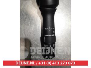 Toyota Prius Wiper switch O310398 photo 2