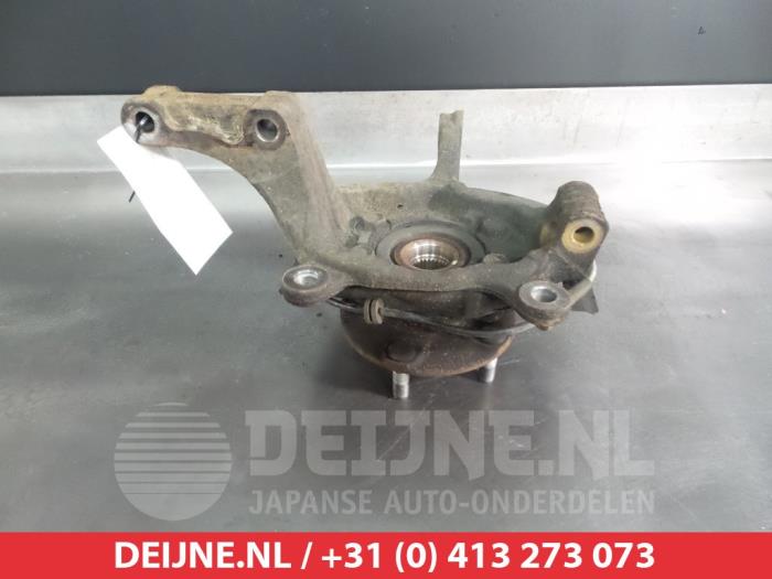 Nissan X-Trail Fusee rechts-voor O323568