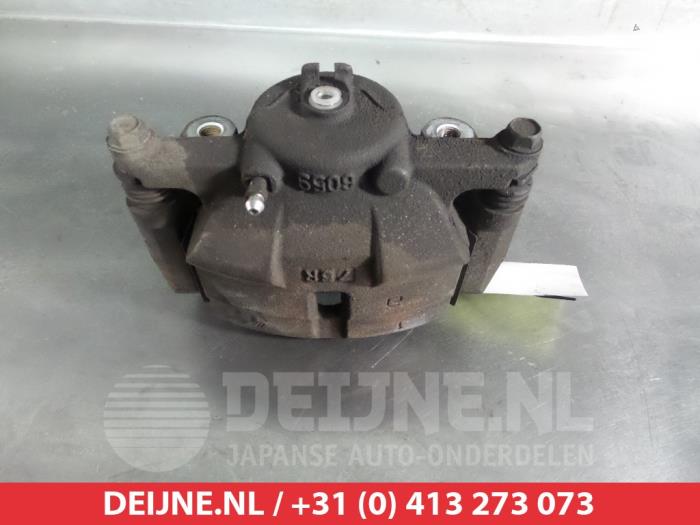Nissan X-Trail Remklauw (Tang) rechts-voor O326160