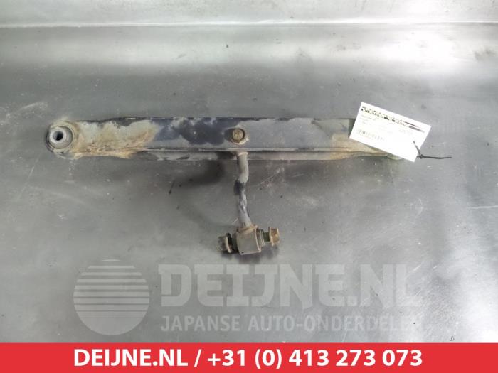 Nissan X-Trail Draagarm rechts-achter O384266