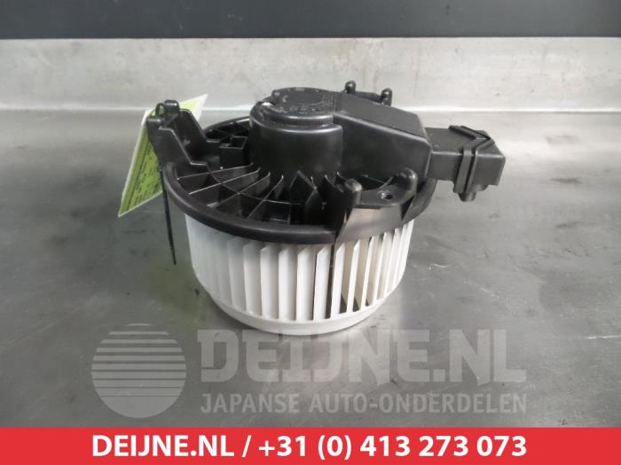 Honda Insight Kachel Ventilatiemotor O367259