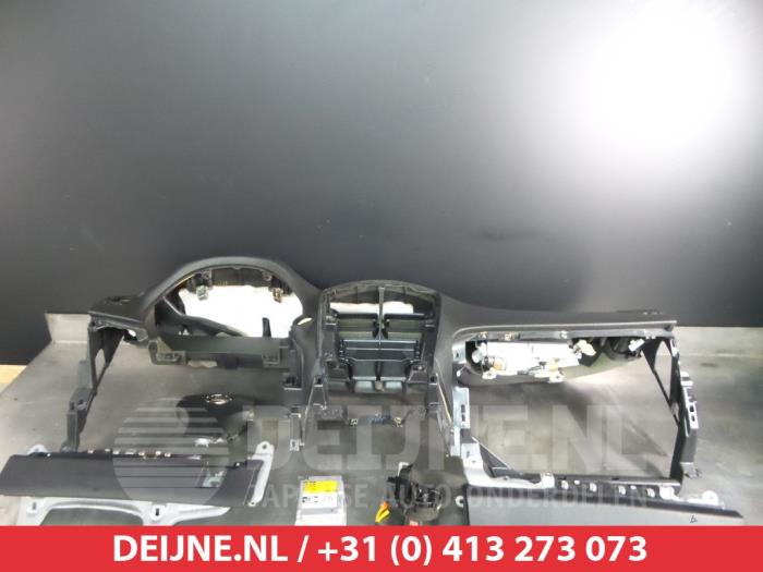 Lexus IS Airbag Set+Module O334054