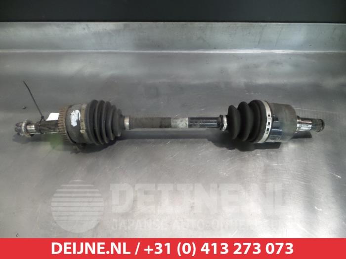 Kia Carens Aandrijfas links-voor O317981