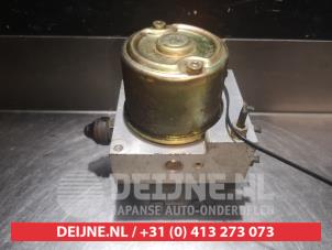 Gebruikte ABS Pomp Mazda Premacy 2.0 DiTD 16V Prijs € 50,00 Margeregeling aangeboden door V.Deijne Jap.Auto-onderdelen BV
