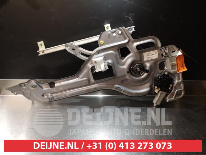 Hyundai Trajet Rear door window mechanism 4-door, left O290325
